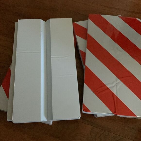 Garage SIX PACK wall protector/Corner guard in red & white - Picture 4 of 4